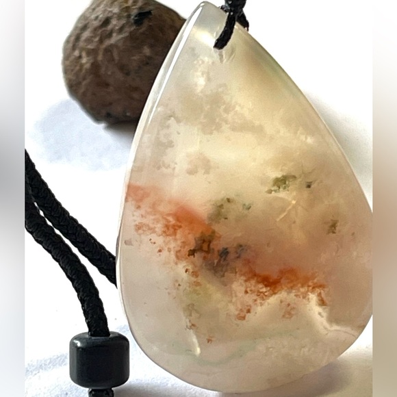 Natural Flower Agate Pendant with Cord Necklace Crystal Gemstone - Picture 6 of 13